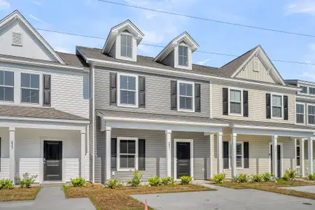 New construction Townhouse house 221 Harding Ln, Goose Creek, SC 29445 plan Meadowbrook II - image
