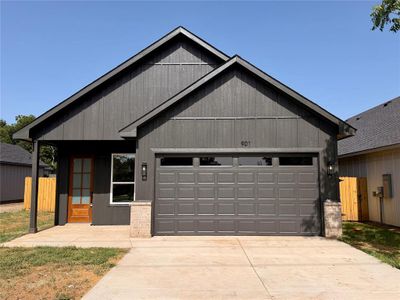 New construction Single-Family house 901 S Ayers Ave, Fort Worth, TX 76103 - image