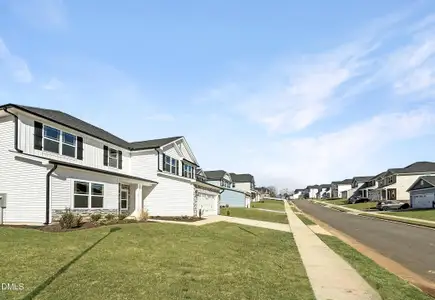 New construction Single-Family house 119 Decatur Dr, Fuquay Varina, NC 27526 - image