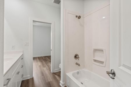 New construction Condo house 2112 Fm 3186, Unit E2, Onalaska, TX 77360 - image