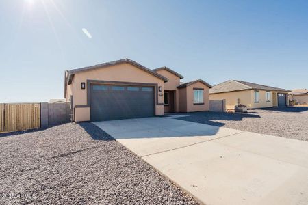 New construction Single-Family house 12503 W Jenero Dr, Arizona City, AZ 85123 null- photo 2 2