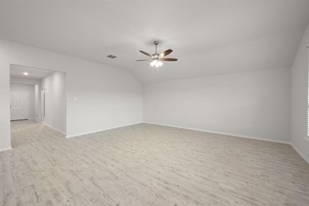 New construction Single-Family house 2641 River Bank Dr, Burleson, TX 76028 plan Hampton II - image 18