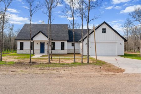 New construction Single-Family house 106 Waipahoehoe Dr, Bastrop, TX 78602 null- photo 0 0