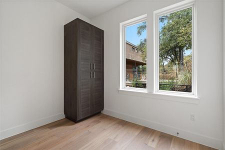 New construction Single-Family house 900 S 2Nd St, Unit 20, Austin, TX 78704 null- photo 21 21