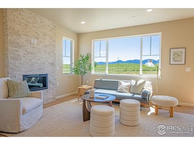 Living Room with Mountain views