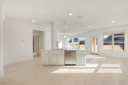 New construction Single-Family house 7308 Iris Rd, Little Elm, TX 76227 plan Dewberry III - image 8