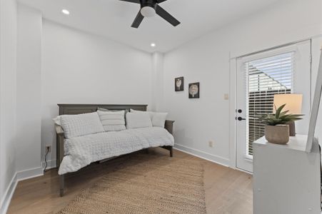 New construction Single-Family house 3002 Jensen Springs Ln, Houston, TX 77026 - image 11