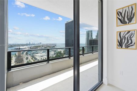 New construction Condo house 159 NE 6th St, Unit 2415, Miami, FL 33132 - image