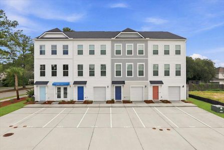 New construction Townhouse house 4633 Forest Hills Dr, Unit 901, North Charleston, SC 29418 - image