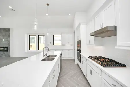 New construction Single-Family house 19323 Wild Sabino Wy, Tomball, TX 77377 plan Crockett - image