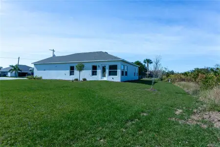 New construction Single-Family house 285 Porto Alegre St, Punta Gorda, FL 33983 plan Sanibel II - image