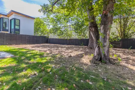 New construction Single-Family house 6905 Daugherty St, Austin, TX 78757 null- photo 23 23