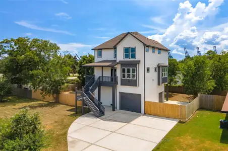 New construction Single-Family house 607 E Forest Ave, Shoreacres, TX 77571 - image