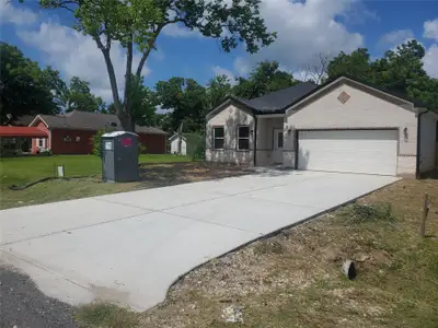 New construction Single-Family house 105 S Algeria St, Texas City, TX 77591 - image
