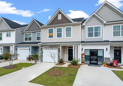 New construction Townhouse house 398 Painted Lady Ln, Goose Creek, SC 29445 - image