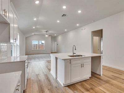 New construction Single-Family house 8323 Amber Summit Ln, Angleton, TX 77515 - image 5