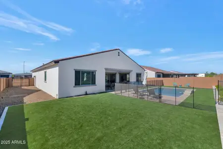 New construction Single-Family house 4418 W Park View Ln, Glendale, AZ 85310 - image