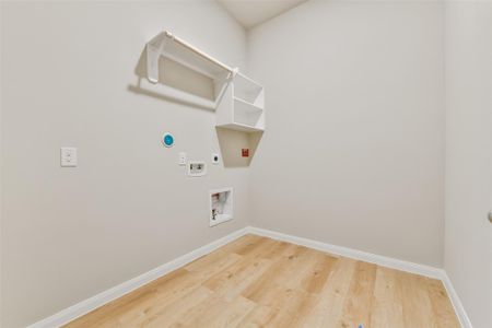 New construction Single-Family house 3915 Sugardale St, Baytown, TX 77521 - image 16