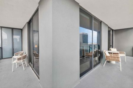 New construction Condo house 159 Ne 6Th St, Unit 3905, Miami, FL 33132 - image