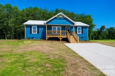 New construction Single-Family house 2020 Bailey Dr, Hickory, NC 28601 - image