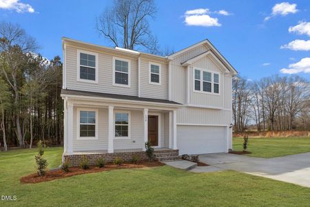 New construction Single-Family house 154 Harriette Ct, Lillington, NC 27546 plan Russell - image