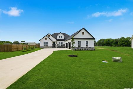 New construction Single-Family house 305 Venado Oaks, Castroville, TX 78009 - image