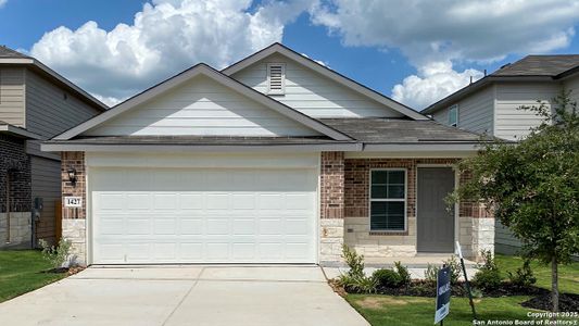 New construction Single-Family house 1427 Chianti, New Braunfels, TX 78130 plan The Diana - image