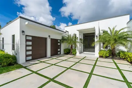 New construction Single-Family house 5928 Sw 69Th Ave, Miami, FL 33143 - image