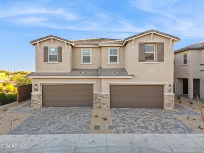 New construction Townhouse house 5849 E Ringtail Way, Phoenix, AZ 85054 - photo 0