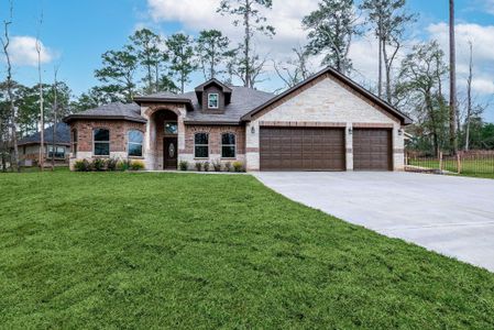 New construction Single-Family house 1737 E Lake Dr, Huntsville, TX 77340 - image