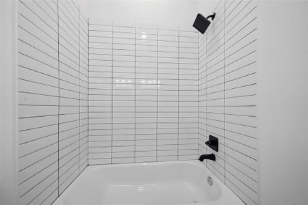 New construction Single-Family house 9902 Clark Rd, Unit G, Houston, TX 77076 null- photo 37 37