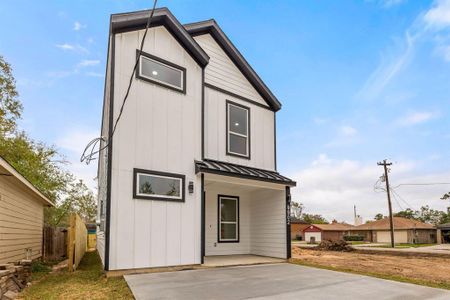 New construction Single-Family house 9902 Haddick St, Houston, TX 77078 null- photo 1 1