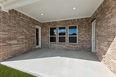 New construction Single-Family house 325 Slimp Blf, Azle, TX 76020 plan Retreat - image
