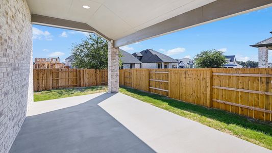 New construction Single-Family house 369 Prickly Poppy Loop, Niederwald, TX 78640 Design 2263W- photo 9 9