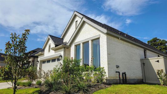 New construction Single-Family house 202 Ancient Murrelet Ct, Magnolia, TX 77354 plan Design 1950P - image