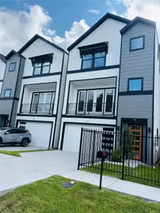 New construction Single-Family house 2010 Yates St, Houston, TX 77020 - image