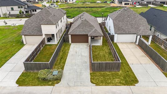 New construction Single-Family house 12135 Wild Bend Dr, Mont Belvieu, TX 77523 plan Rockwell Plan - image