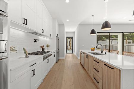 New construction Single-Family house 917 Lake Emerald Dr, Orlando, FL 32806 - image 5