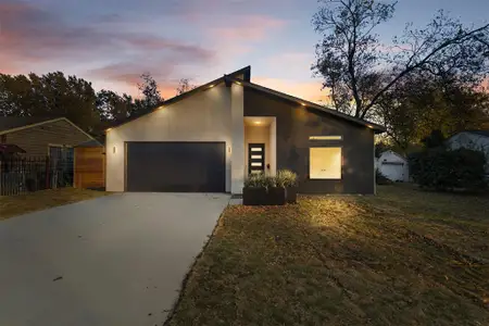 New construction Single-Family house 10822 Castolon Dr, Dallas, TX 75228 - image