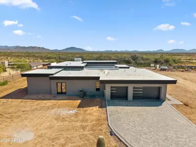 New construction Single-Family house 1320 E Sagebrush Dr, Phoenix, AZ 85085 - image