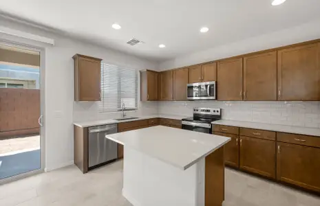 New construction Single-Family house 16505 W Whispering Wind Dr, Surprise, AZ 85387 plan Silverton - image 5