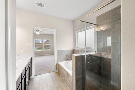 New construction Single-Family house 5320 Latigo Ct, Alvin, TX 77511 null- photo 9 9