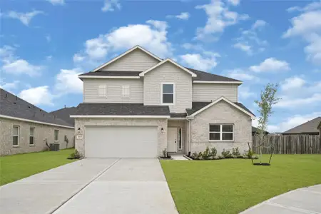 New construction Single-Family house 2106 Spring Hollow Dr, Baytown, TX 77521 - image