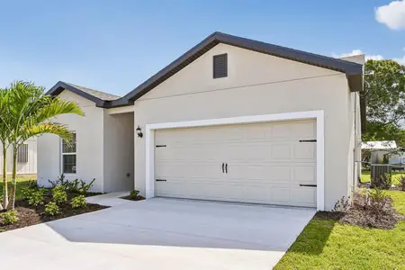 New construction Single-Family house 5200 Hickory Dr, Fort Pierce, FL 34982 - image