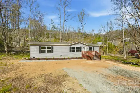 New construction Single-Family house 45 Alan Retreat Rd, Hendersonville, NC 28792 - image