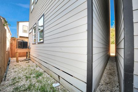 New construction Single-Family house 1216 E 34Th St, Unit A, Houston, TX 77022 - image 3