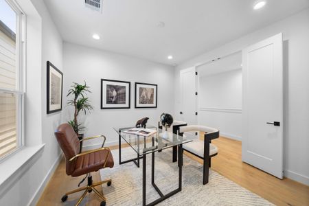 New construction Single-Family house 1524 W 21St St, Houston, TX 77008 - image 8