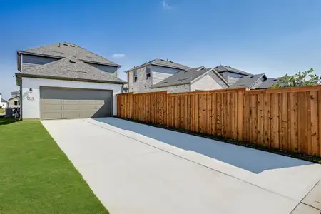 New construction Single-Family house 116 N Sky Dr, Celina, TX 75009 plan Carmichael - image