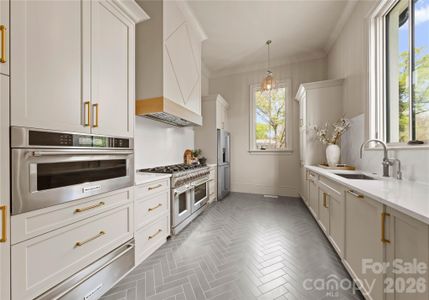New construction Single-Family house 2208 Overhill Rd, Unit 1, Charlotte, NC 28211 - image 15