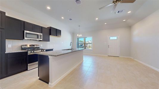 New construction Single-Family house 11821 E Gate Dr, Willis, TX 77318 plan Cambria - image 7